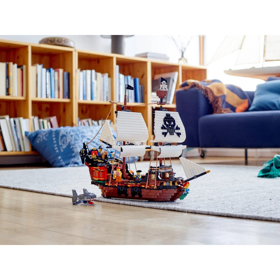 Конструктор LEGO Creator Пиратский корабль 31109