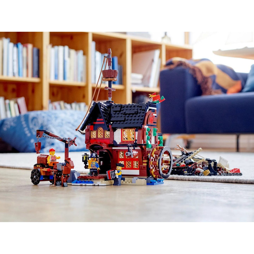 Конструктор LEGO Creator Пиратский корабль 31109