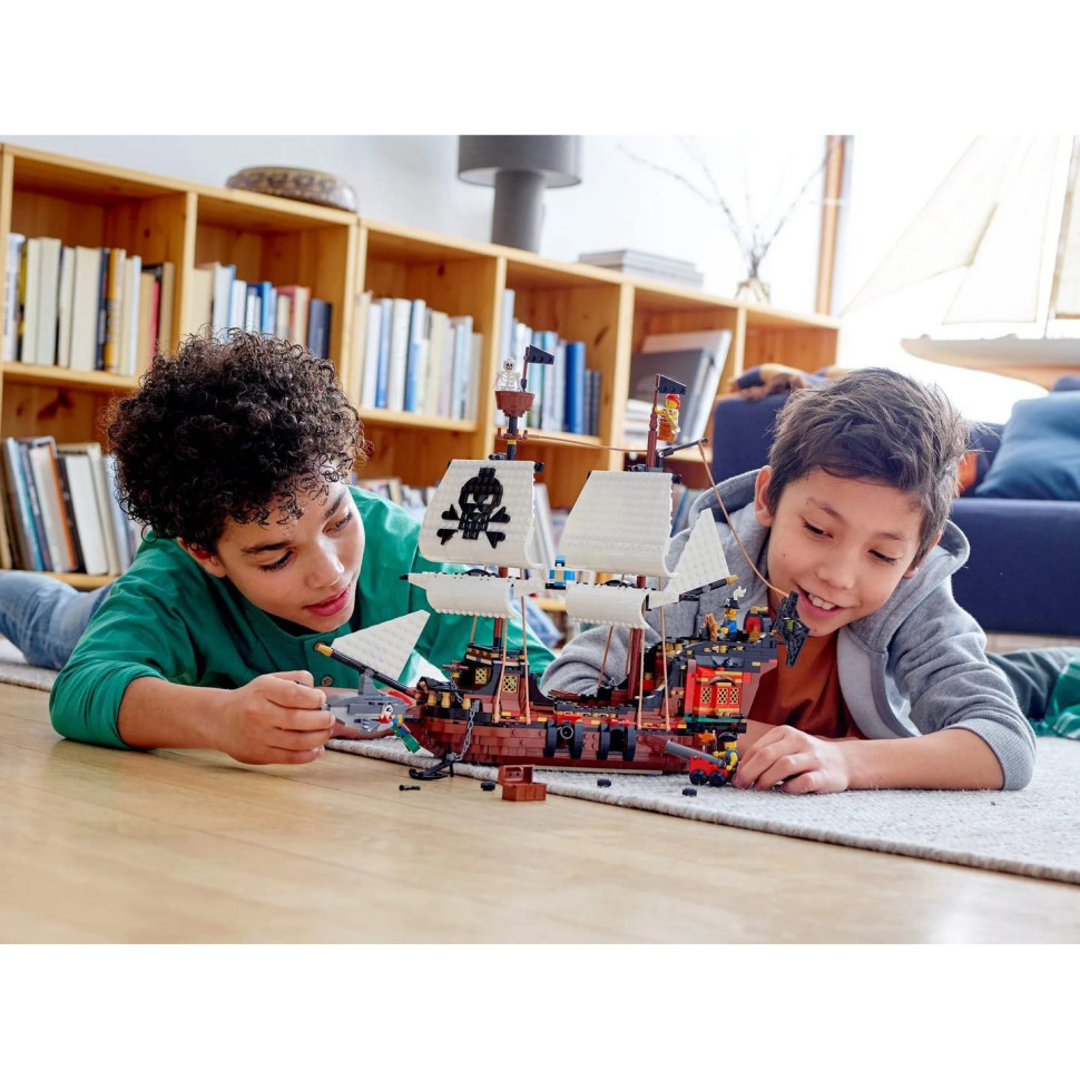 Конструктор LEGO Creator Пиратский корабль 31109