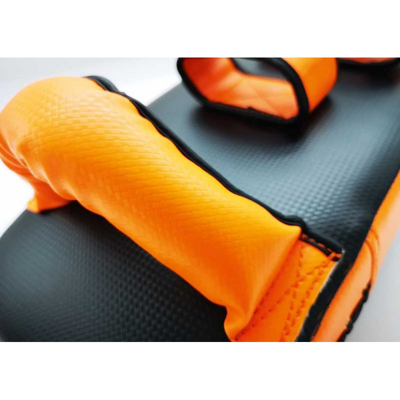 Макивара Kicking Shield Sveltus SLTS-6050, 43 х 20 см 