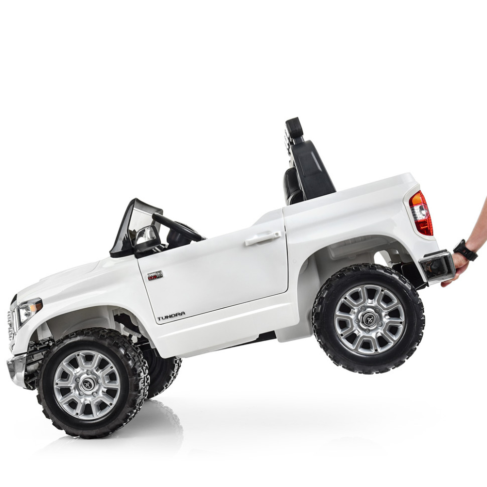 Детский электромобиль Джип Bambi JJ2266AEBLR-1 Toyota до 50 кг 