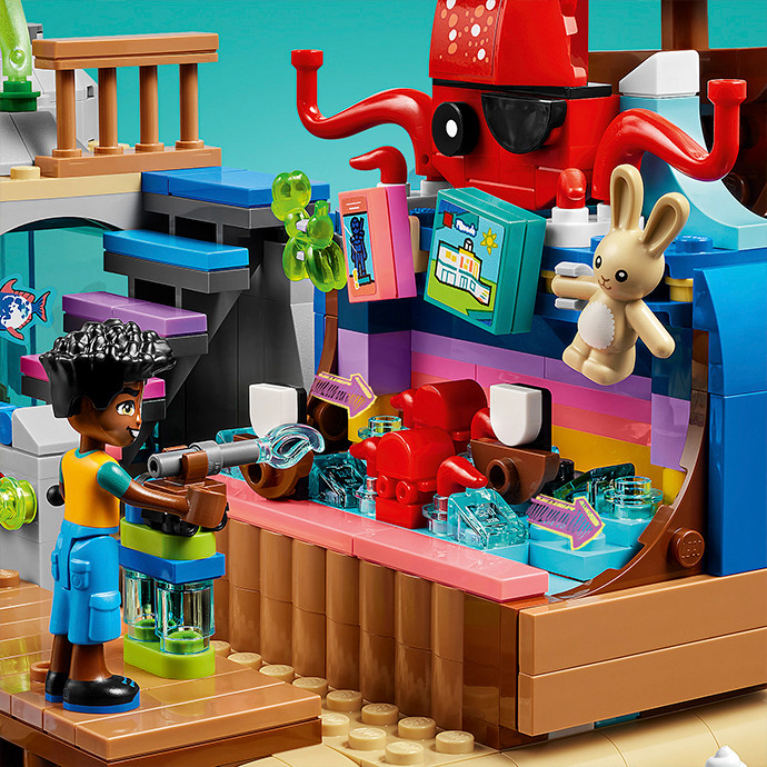 Конструктор LEGO Friends Пляжный парк развлечений 41737, 1348 деталей
