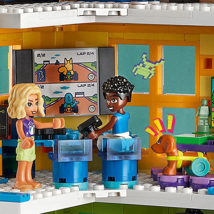 Конструктор LEGO Friends Хартлейк-Сити. Общественный центр 41748, 1513 деталей
