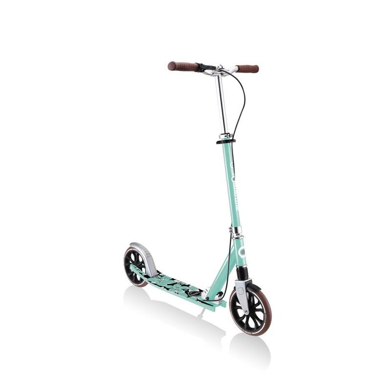 Самокат двухколесный NL205 DELUXE GLOBBER 685-206 с ручным тормозом, мятный