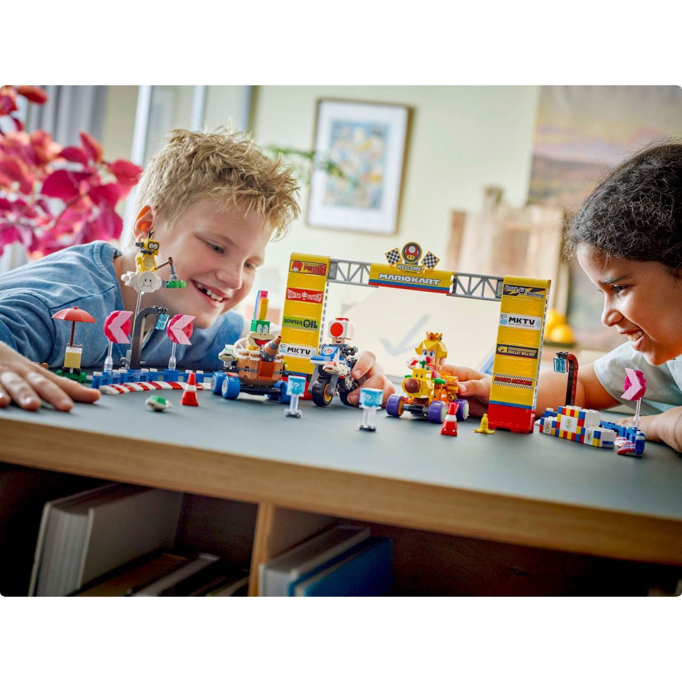 Конструктор LEGO Super Mario Mario Kart – Baby Peach & Grand Prix. набор 72036, 823 детали
