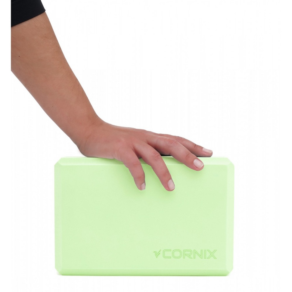 Блок для йоги Cornix XR-0103 Green 22.8 x 15.2 x 7.6 см