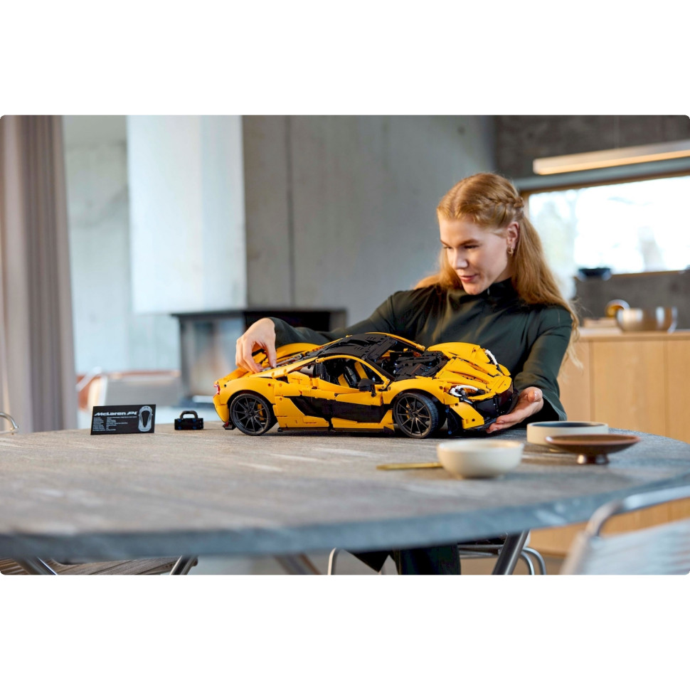 Конструктор LEGO Technic McLaren P1 42172, 3893 детали