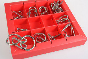 Набір головоломок 10 Metall Puzzles red 10 головоломок Eureka 3D Puzzle 473358