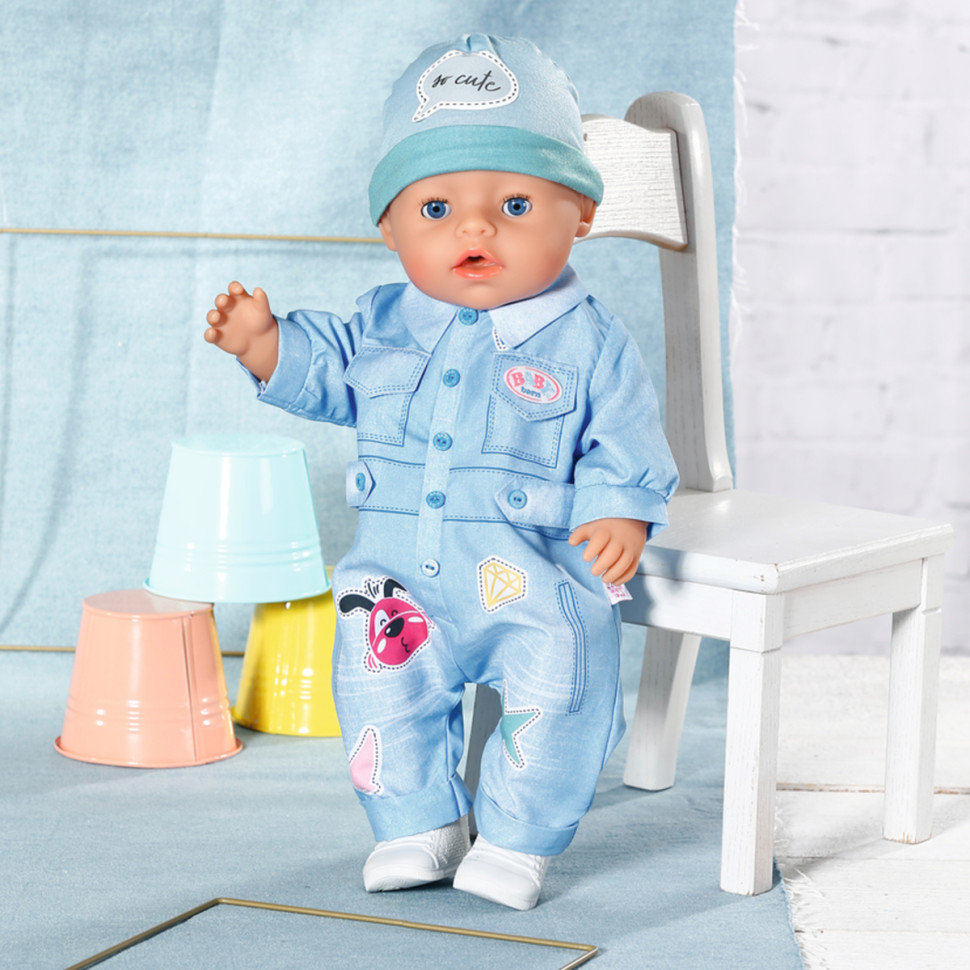 Набор одежды для куклы ДЖИНСОВЫЙ СТИЛЬ BABY born 832592 джинс. комбинезон, шапка, обувь