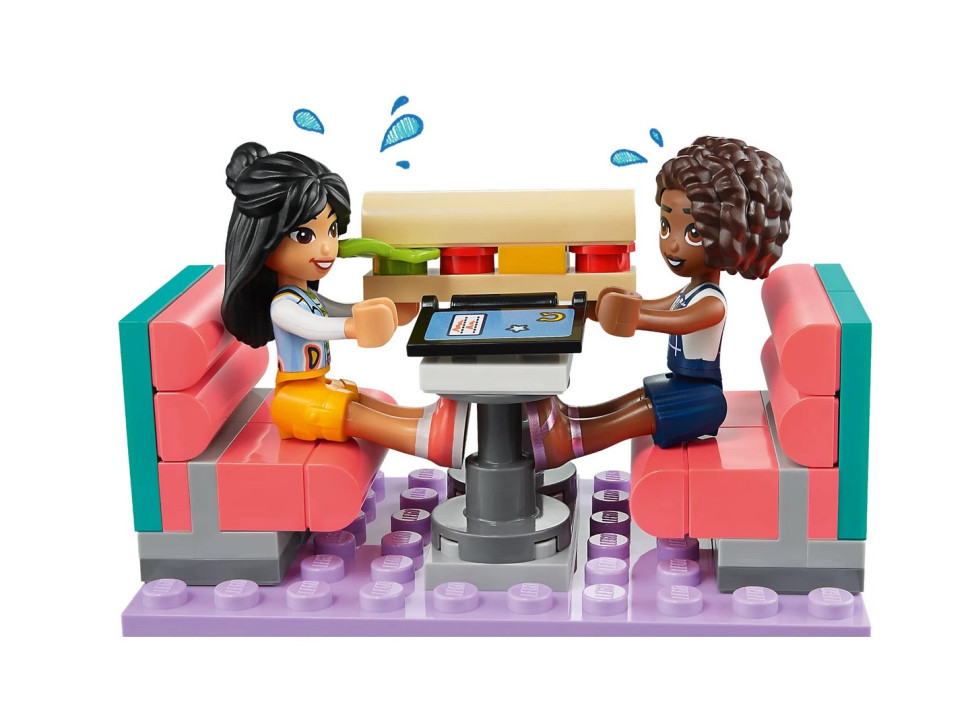 Конструктор LEGO Friends Хартлейк Сити: ресторанчик в центре города 41728