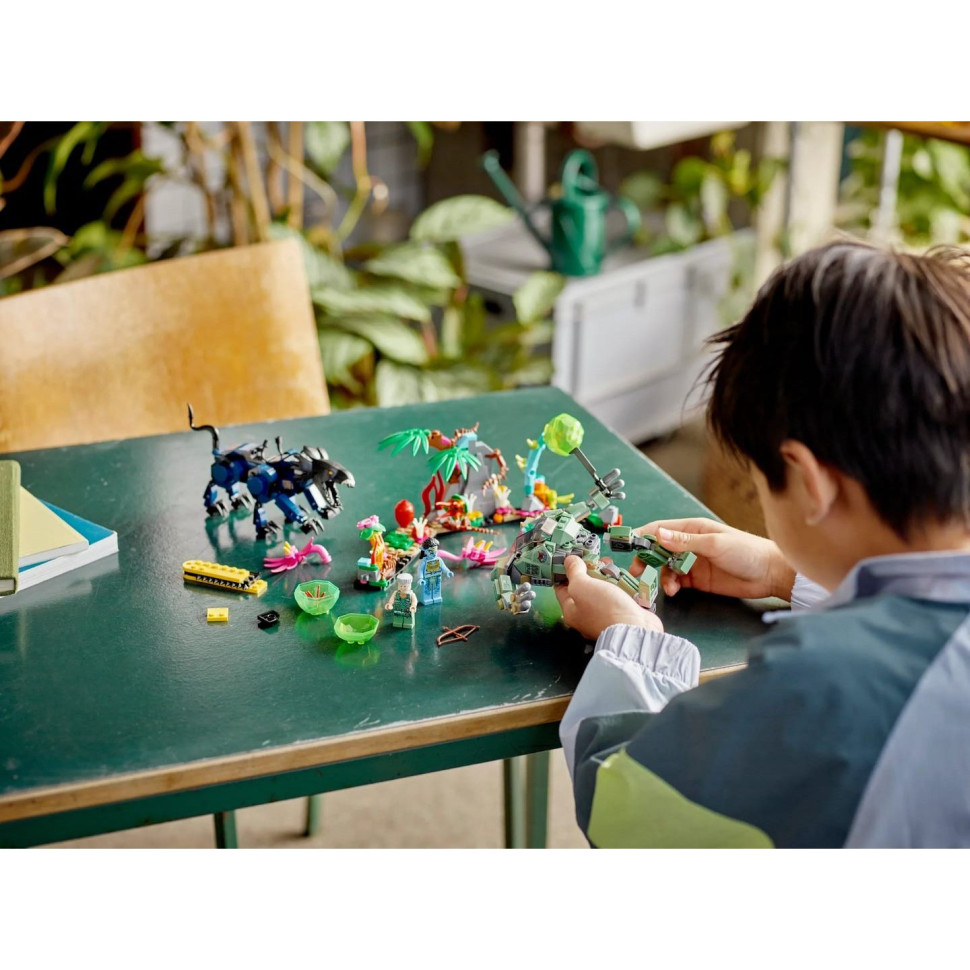 Конструктор LEGO Avatar Нейтири и Танатор против Куаритча в скафандре УМП 75571