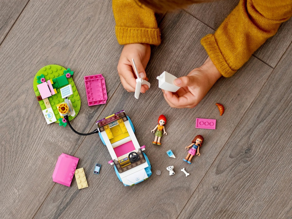 Конструктор LEGO Friends Электромобиль Оливии 41443