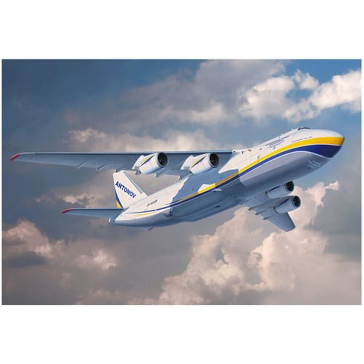 Сборная модель Грузовой самолет АН-124 