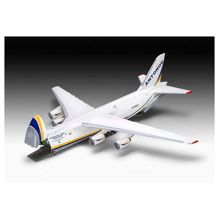Сборная модель Грузовой самолет АН-124 