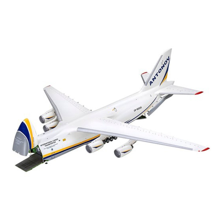 Сборная модель Грузовой самолет АН-124 