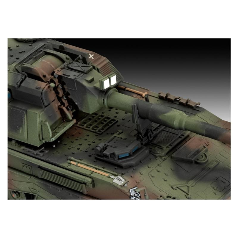 Збірна модель-копія САУ Panzerhaubitze 2000 Revell RVL-63347 рівень 4 масштаб 1:72