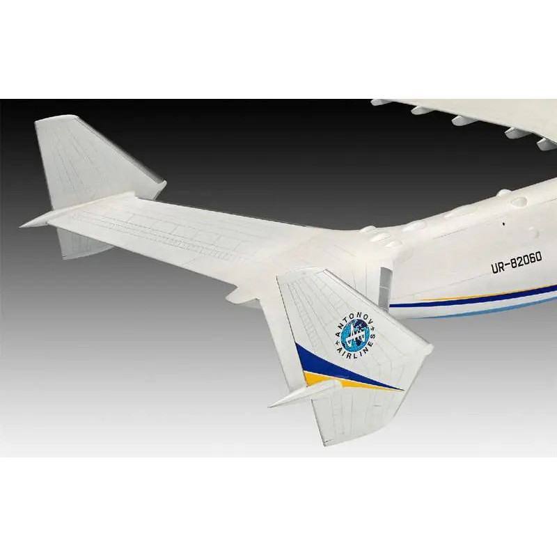 Сборная модель Грузовой самолет АН-225 