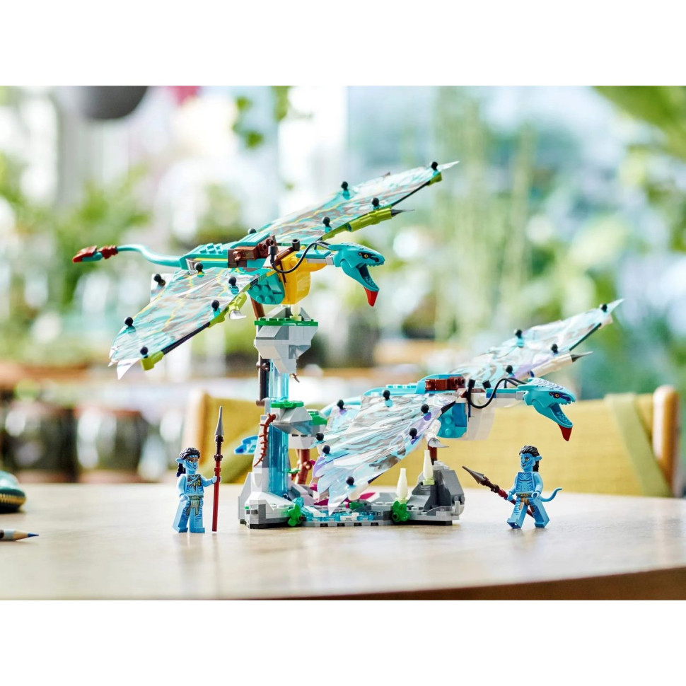 Конструктор LEGO Avatar Первый полет Джейка и Нейтири на Банши. 75572