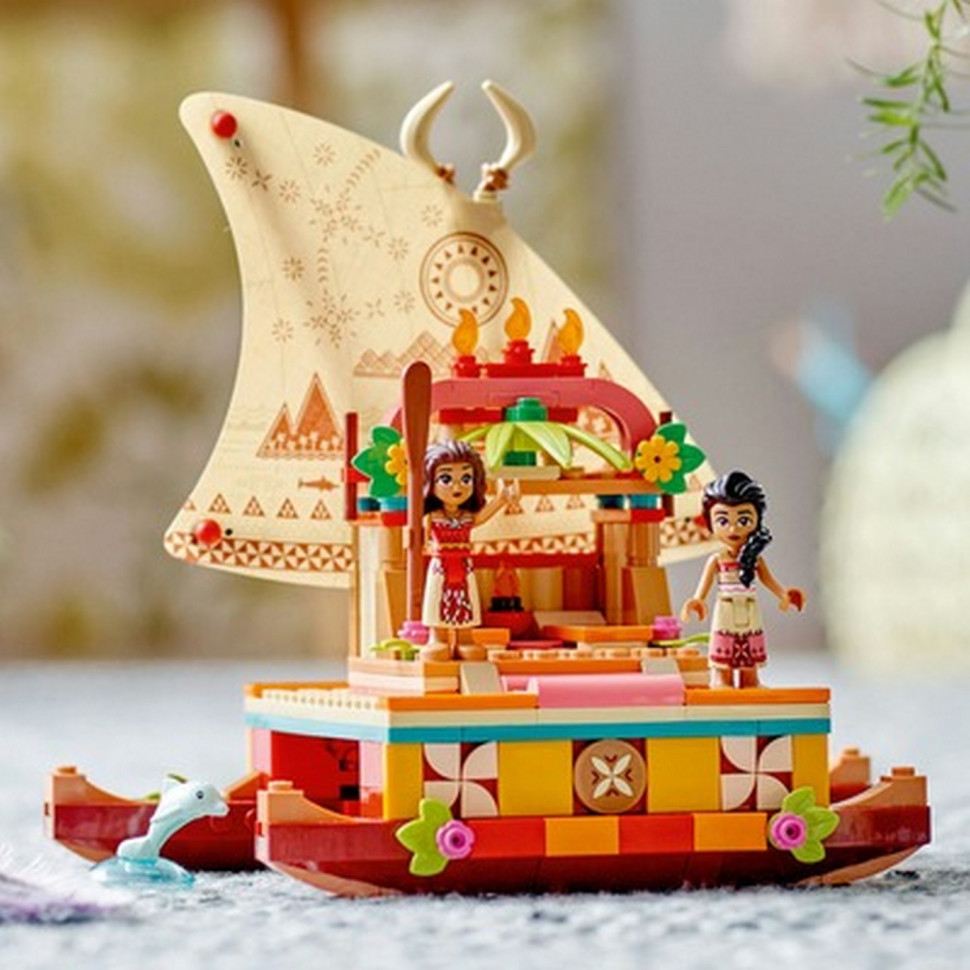 Конструктор LEGO Disney Princess Пошуковий човен Ваяни 43210