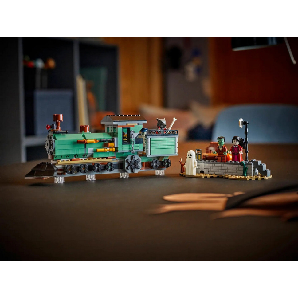 Конструктор Creator Маєток із привидами LEGO 31167, 736 деталей