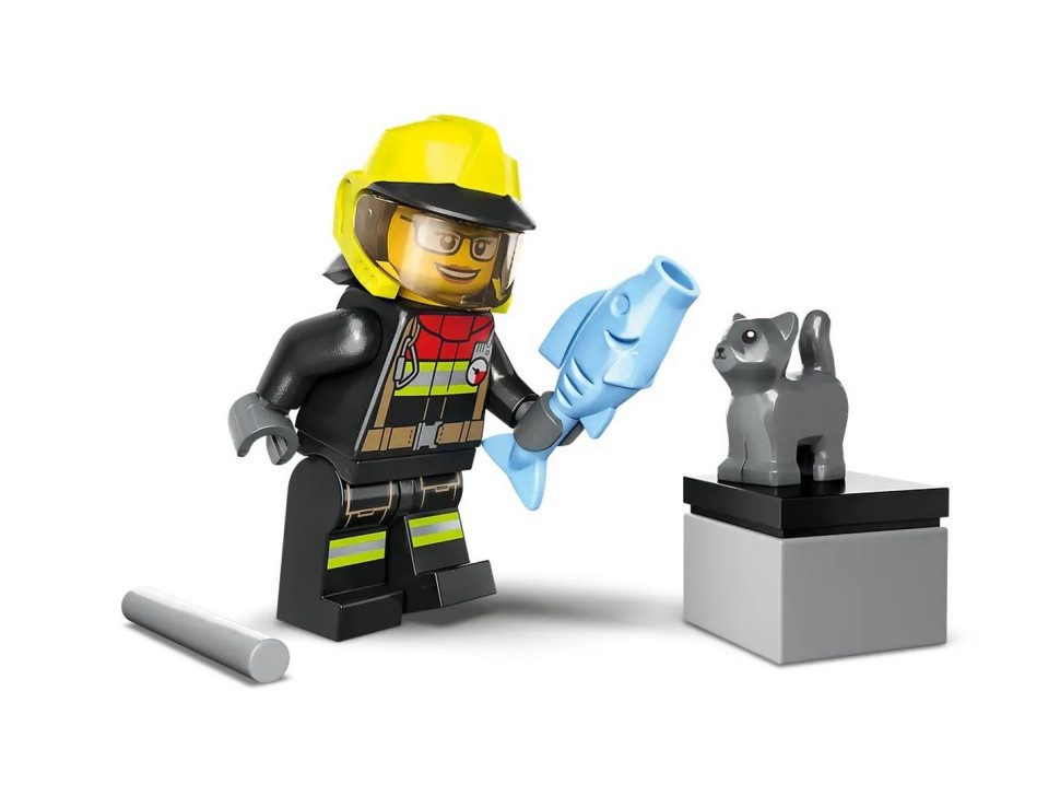 Конструктор LEGO City Fire Пожарно-спасательный внедорожник 60393