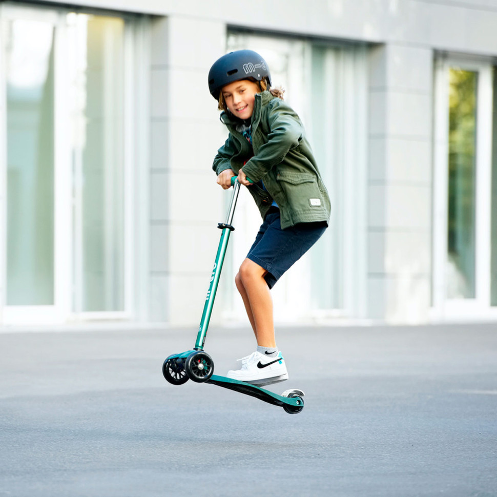 Самокат MICRO серии Maxi Deluxe ECO