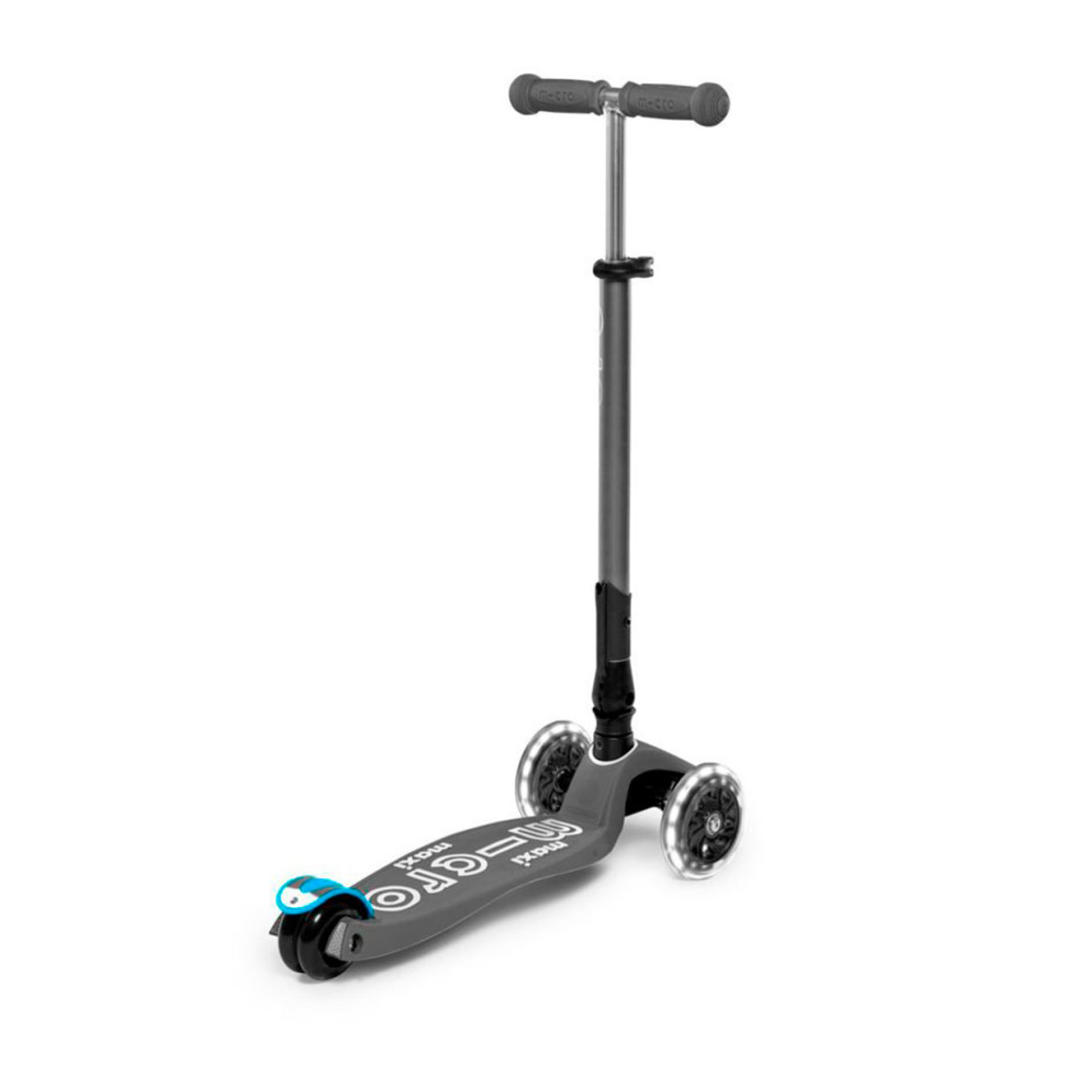 Самокат MICRO складной серии Maxi Deluxe LED