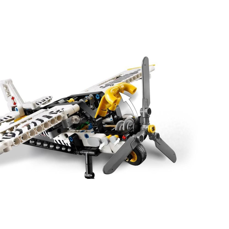 Конструктор дитячий Буш-літак LEGO 42198, 333 деталі