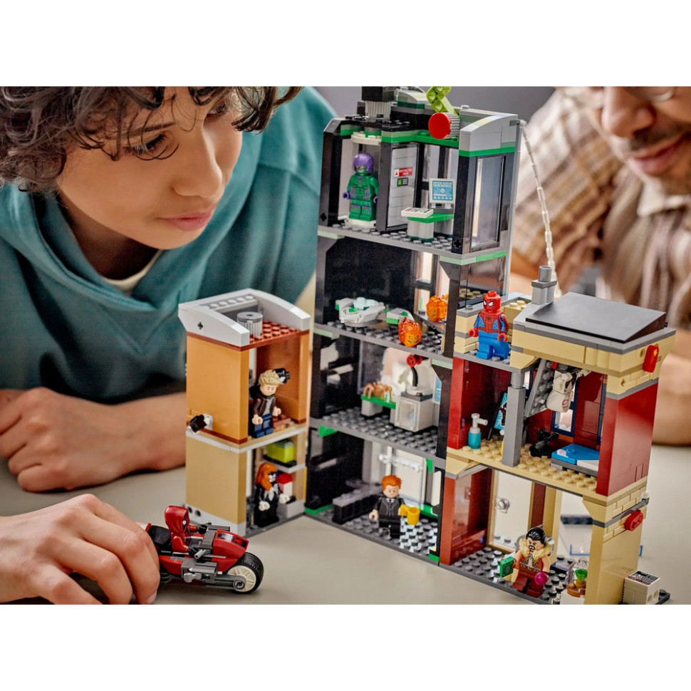 Конструктор Super Heroes Людина-павук проти Оскорпа LEGO 76324, 808 деталей