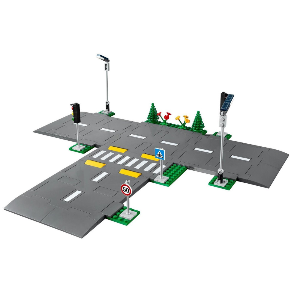 Конструктор LEGO City Town Перекрёсток 60304