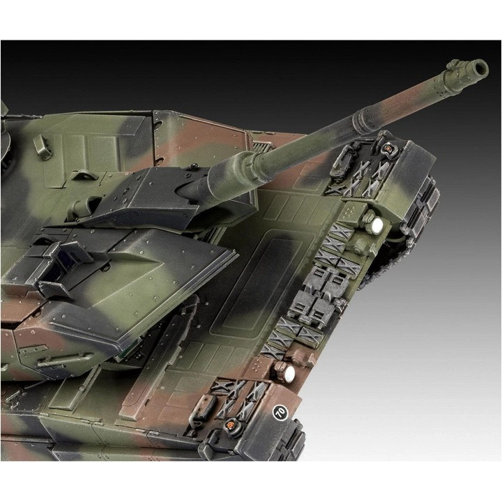 Сборная модель Танк Леопард 2 A6/A6NL Revell RVL-03281 уровень 4, 1:35