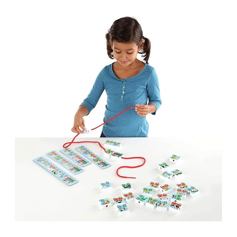 Деревянная шнуровка-паровозик