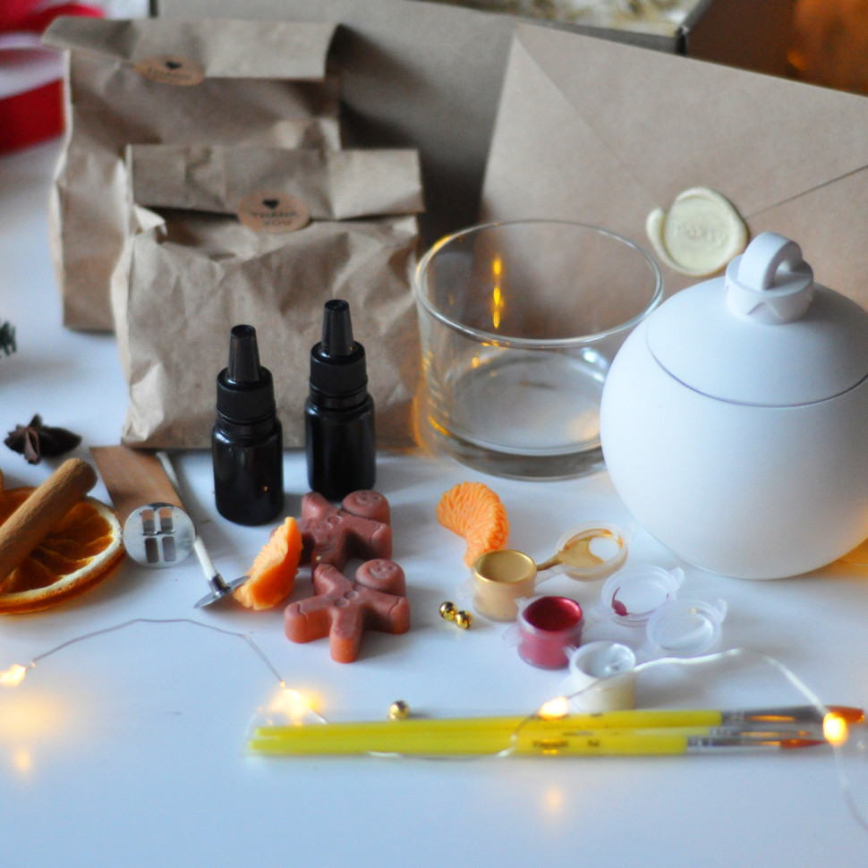 Новогодний набор для создания свечи 