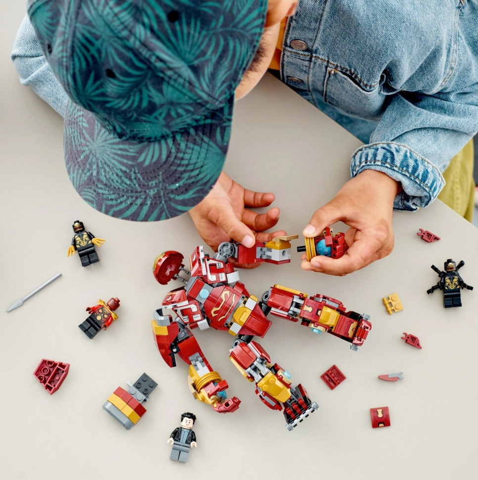 Конструктор LEGO Super Heroes Халкбастер: битва за Ваканду 76247