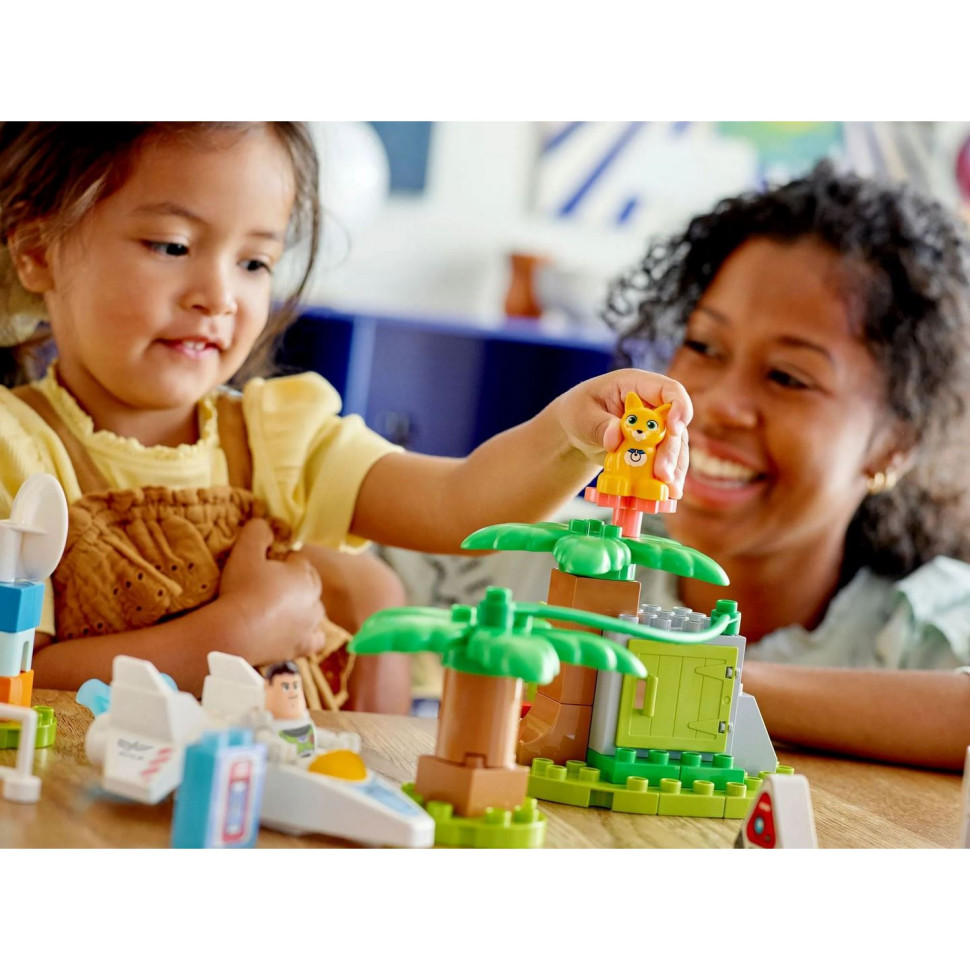 Конструктор LEGO DUPLO Disney Базз Спаситель и космическая миссия 10962