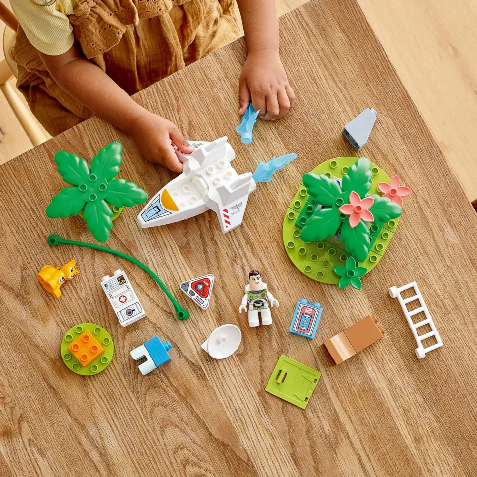 Конструктор LEGO DUPLO Disney Базз Спаситель и космическая миссия 10962