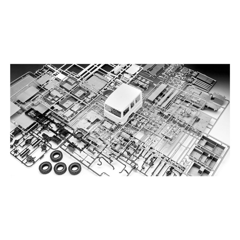Збірна модель-копія Пожежна машина цистерна TLF 16/25 Revell RVL-07586 рівень 5, 1:24