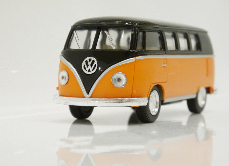 Автобус игрушечный Volkswagen T2 BUS Kinsmart KT5376W инерционная