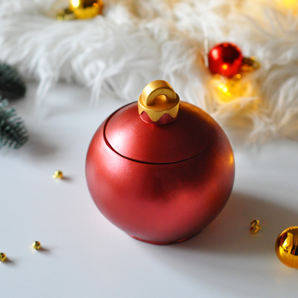 Новогодняя свеча ручной роботы из соевого воска 