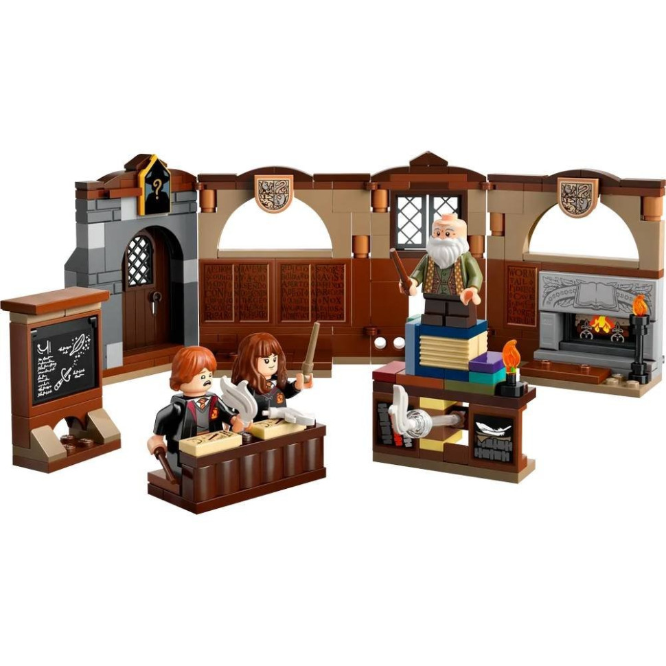 Конструктор Замок Гоґвортс урок чарів LEGO 76442, 204 деталі