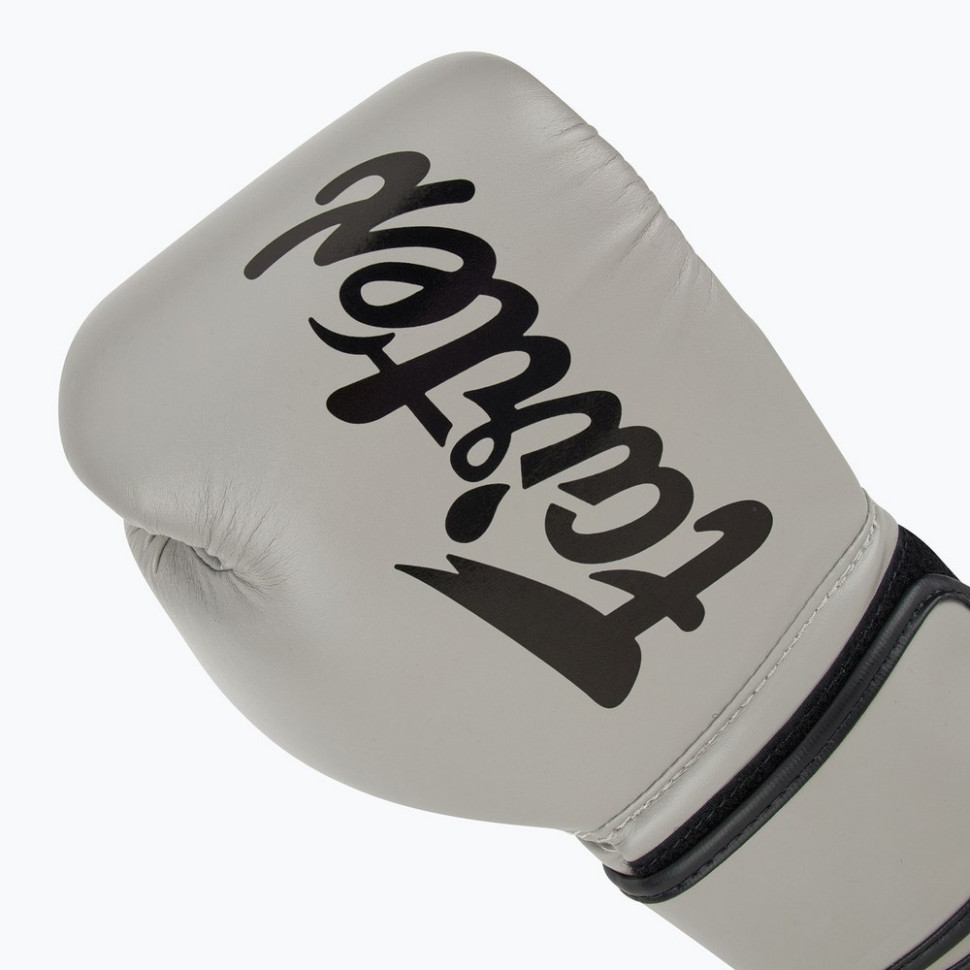 Боксерские перчатки BGV14 Fairtex BGV14_12oz_Grey 12 унций (бинты в комплекте)