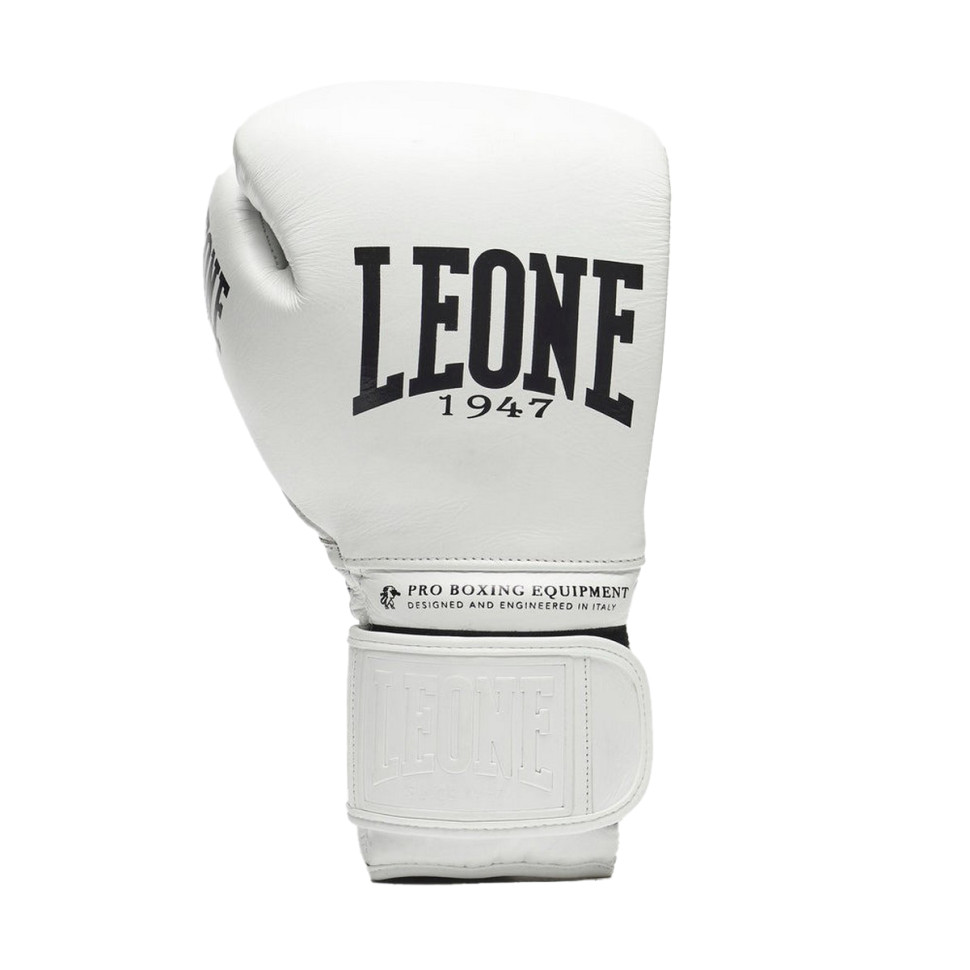 Боксерские перчатки GN111 THE GREATEST Leone GN111_White_12oz 12 унций (бинты в комплекте)