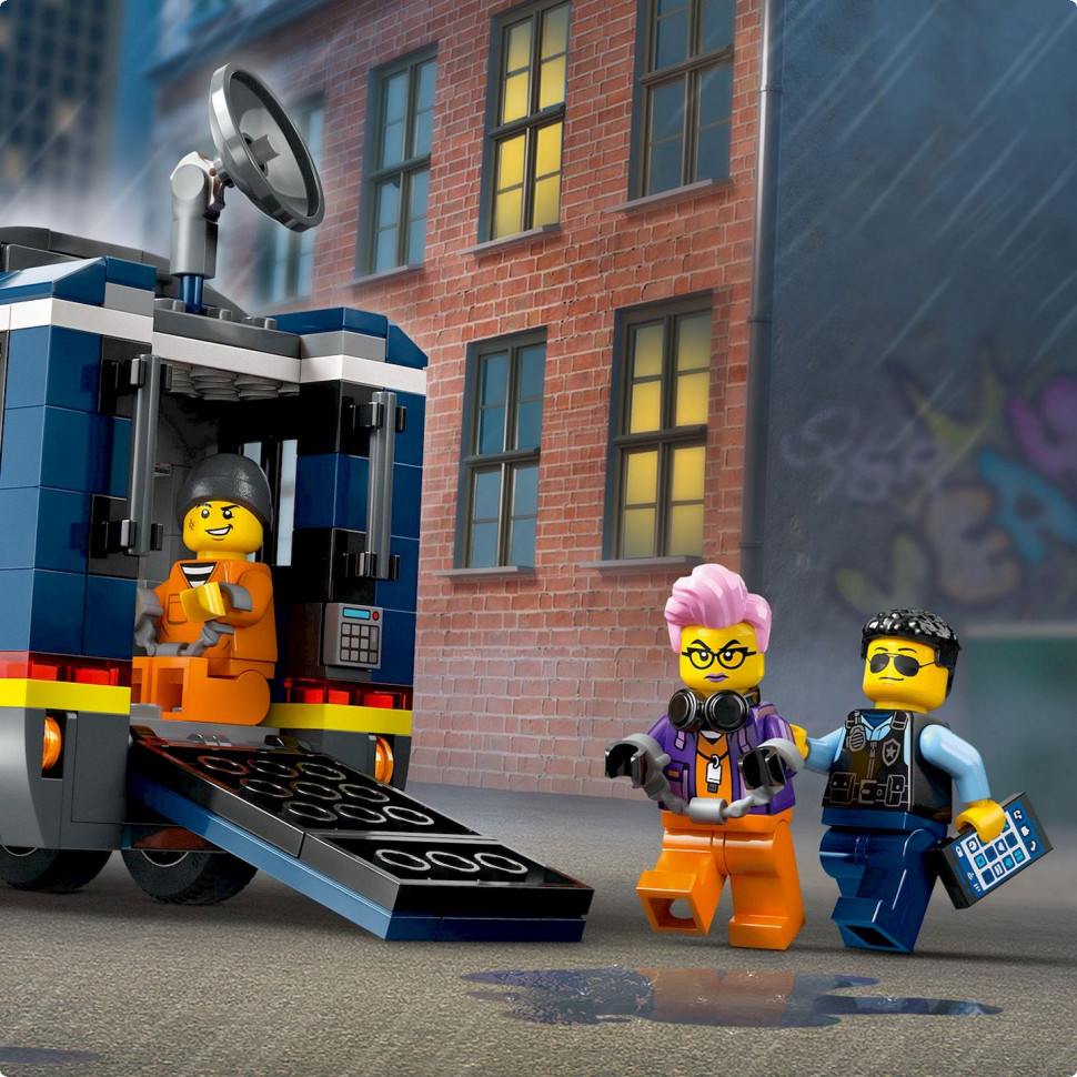 Конструктор Передвижная полицейская криминалистическая лаборатория LEGO 60418, 674 детали