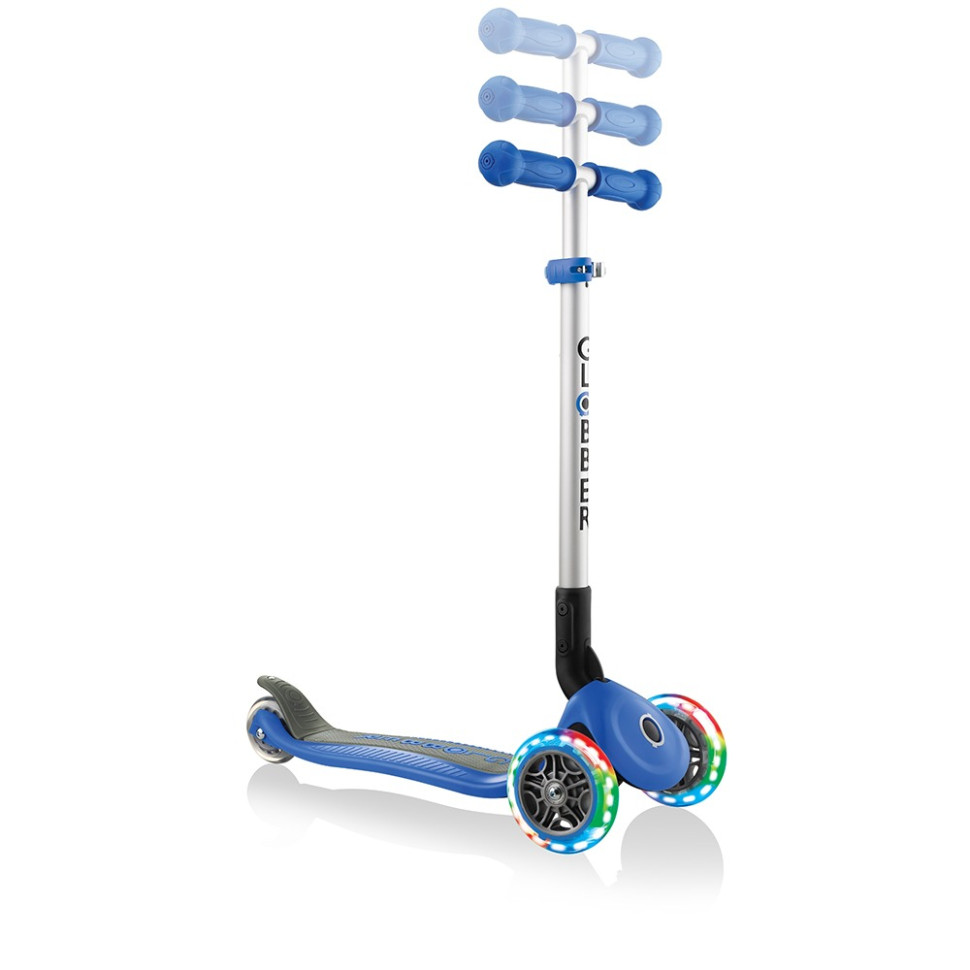 Самокат серии PRIMO FOLDABLE FANTASY LIGHTS GLOBBER 432-100 синий, до 50 кг 3 колеса
