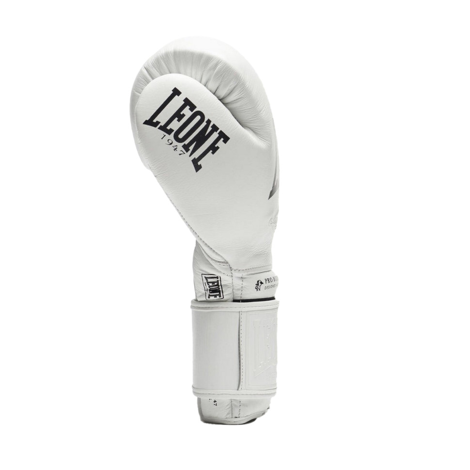 Боксерські рукавиці GN111 THE GREATEST Leone GN111_White_14oz 14 унцій (бинти в комплекті)