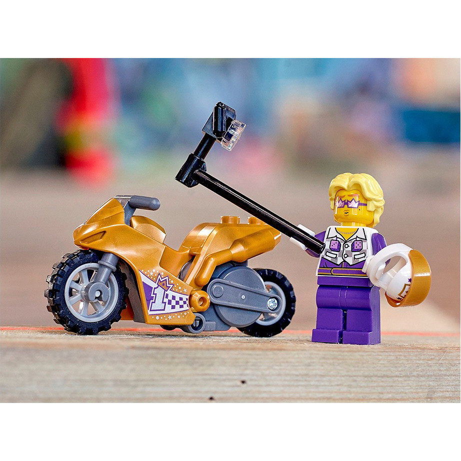 Конструктор Lego City Селфі на каскадерському мотоциклі 60309, 14 деталей
