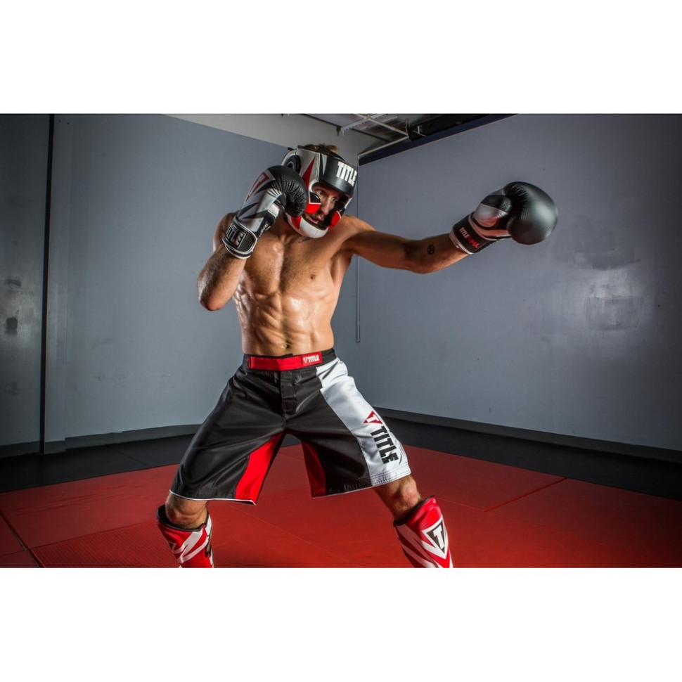 Боксерський шолом MMA Command Full TITLE XCHGF L BK/WH/RD, розмір L (капа в комплекті)