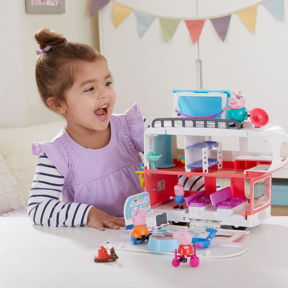 Ігровий набір Сімейний кемпер Пеппи Peppa Pig F2182, 4 фігурки, звук