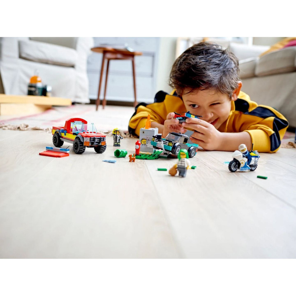 Конструктор LEGO City Пожежна рятувальна служба і поліцейське переслідування 60319