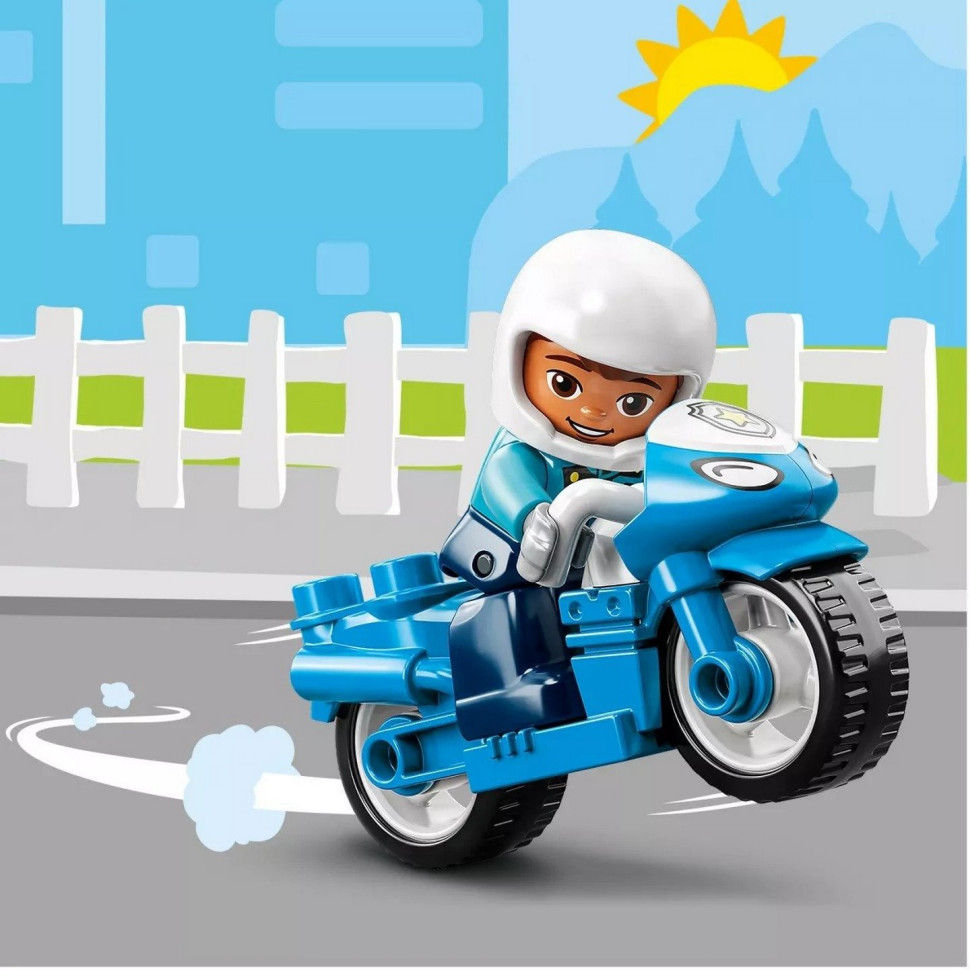 Конструктор LEGO DUPLO Town Полицейский мотоцикл 10967